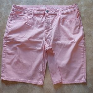 Baby pink 16 medium women's shorts